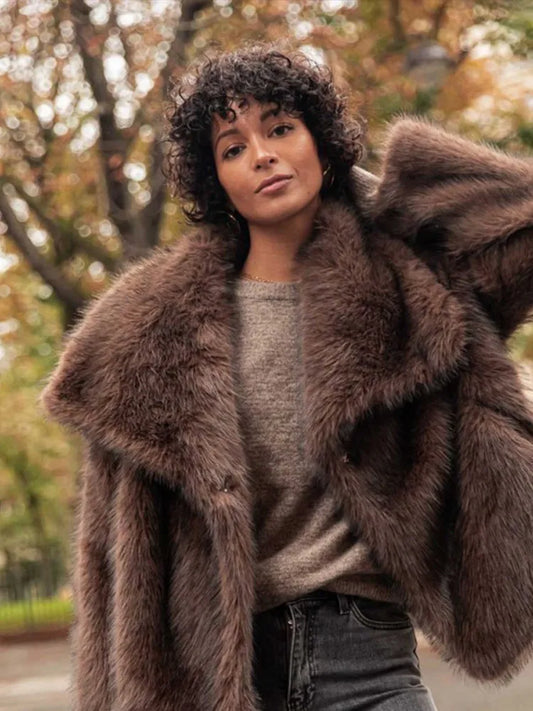 Women's Luxury Faux Fur Coat β Fluffy, Warm & Stylish Winter Jacketβ’